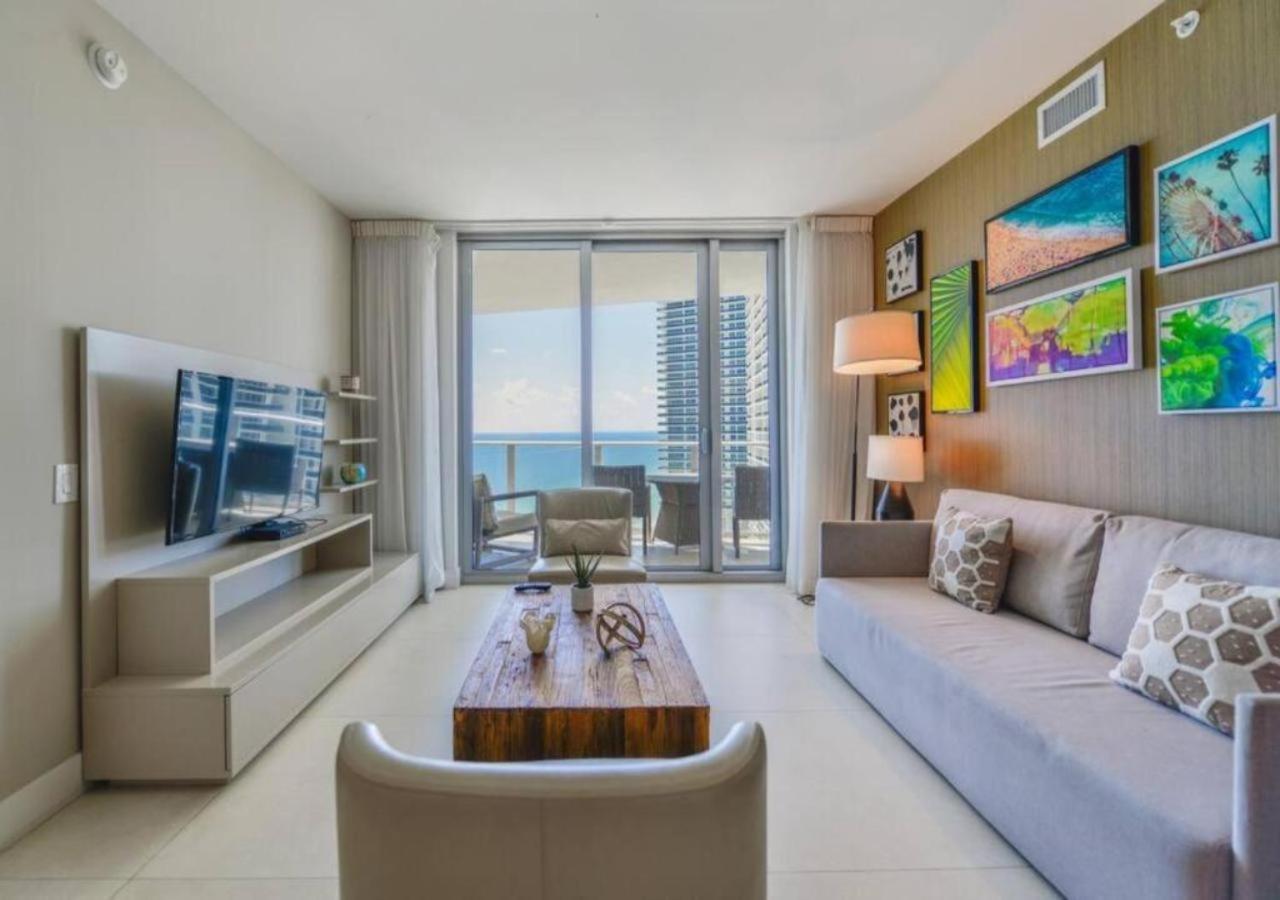 Beachfront Condo With Mesmerizing Views Hollywood Kültér fotó