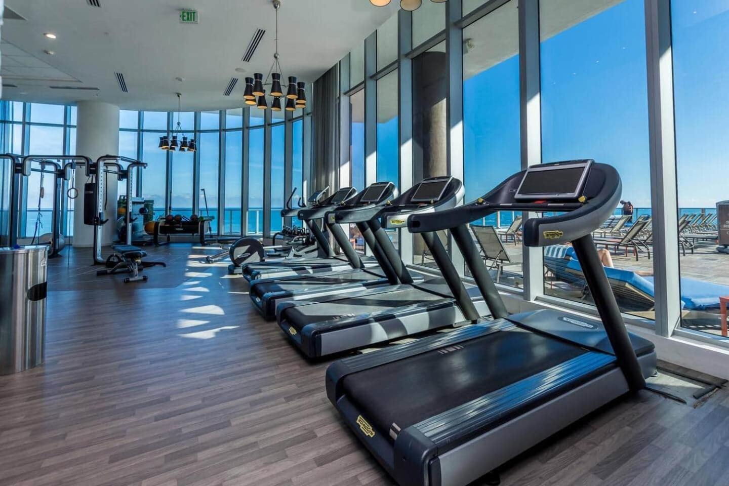 Beachfront Condo With Mesmerizing Views Hollywood Kültér fotó
